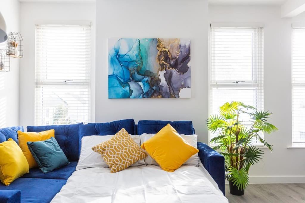 2 Bed Apartment Near The Beach เซาเทนด์ ออน ซี ภายนอก รูปภาพ