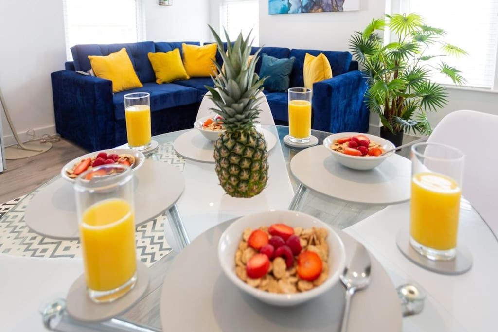 2 Bed Apartment Near The Beach เซาเทนด์ ออน ซี ภายนอก รูปภาพ